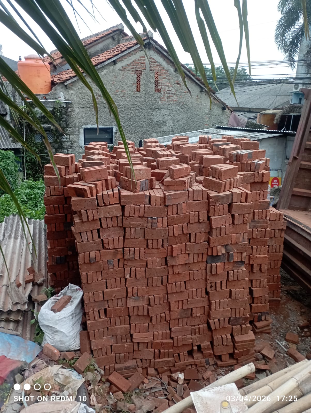 Galeri Bata Merah 7